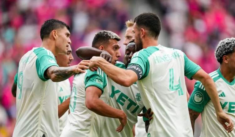 Në mesin e yjeve: Çfarë e lidh Uzunin me Messin dhe Son?