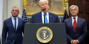 Shqetësuese: Donald Trump: Përdorimi i paracetamolit në shtatzëni rrezik për autizmin!