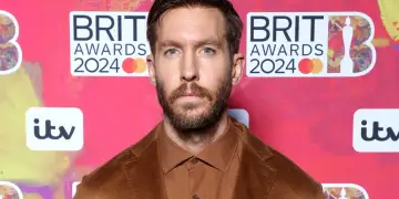 Calvin Harris padit ish-këshilltarin financiar: Më vodhi 22.5 milionë dollarë për një projekt të çmendur në Hollywood