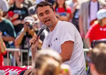Studenti që foli i fundit me Charlie Kirk thyen heshtjen pas vrasjes së tij në Utah