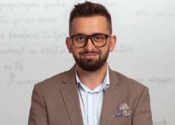 SPAK merr të pandehur kryebashkiakun e Kolonjës, Erion Isai