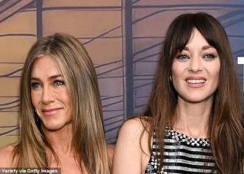 Jennifer Aniston përqafon Marion Cotillard, ndërsa Hollywood-i rikujton rivalitetin me Angelina Jolie