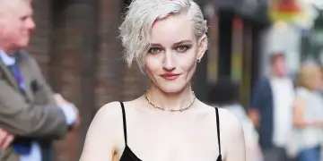 Julia Garner zyrtarisht në rolin e Madonnës