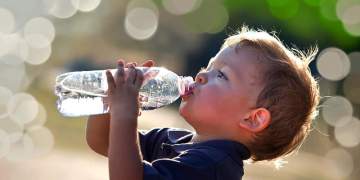 Dehidratimi: Pasojat e mungesës së ujit në trupin tonë