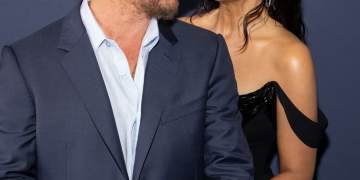 Matthew McConaughey tregon se pse një shtrat më i vogël mund të jetë sekret për një martesë të suksesshme