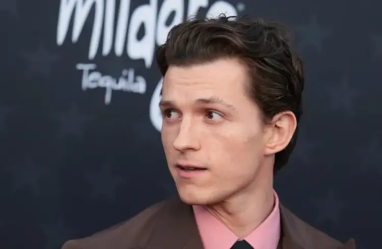 Incident në setin e ‘Spider-Man’: Tom Holland dërgohet në spital
