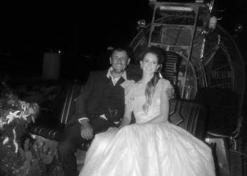 Lana Del Rey feston përvjetorin e parë të martesës, ndan për herë të parë foto nga dasma!