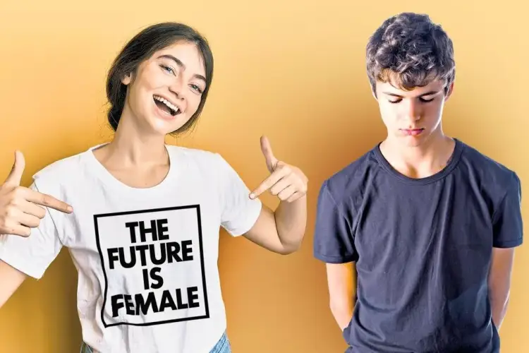 Arsimi i lartë në Shqipëri: Gratë po dominojnë klasat, burrat po zgjedhin rrugë alternative