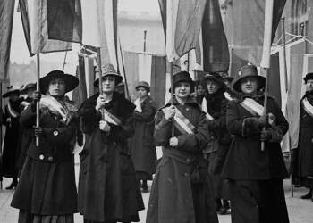 Pse gratë italiane hoqën buzëkuqin herën e parë që votuan?