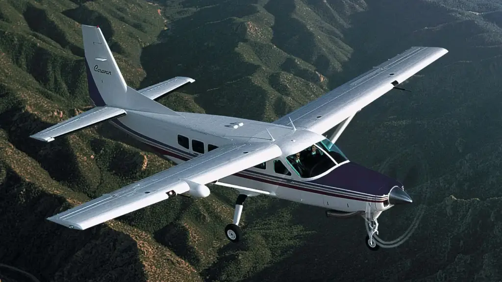 Përplasje në ajër mes dy avionëve të vegjël në Kolorado, një i vdekur dhe tre të plagosur