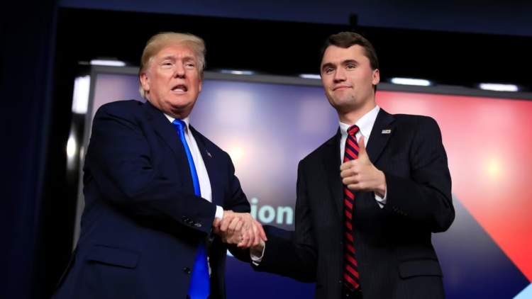 Trump reagon sërish pas vrasjes së Charlie Kirk: Po jetojmë në një moment të errët