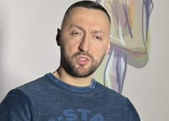 Video/ G-Bani ngushëllon Gjestin pas vdekjes tragjike të vëllait, anulon projektin muzikor