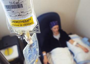 Ushqimet që duhen shmangur gjatë kimioterapisë!