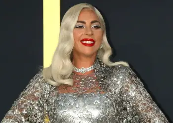 Lady Gaga anulon koncertin në Miami pak minuta para se të dalë në skenë