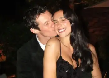 Çifti i momentit/ Callum Turner flet për të ardhmen me Dua Lipën