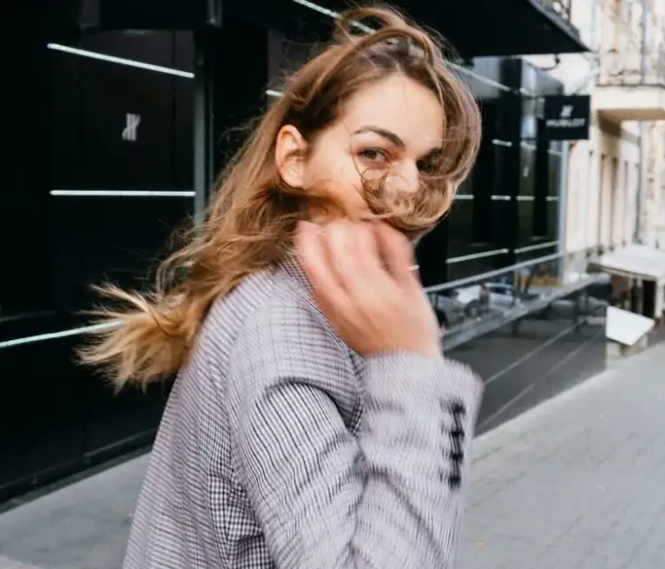 Objekti që na prek gojën çdo ditë, por ka më shumë baktere sesa një kapak tualeti