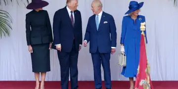 Ç’bëri? Trump thyen protokollin gjatë vizitës së tij në Kështjellën Windsor