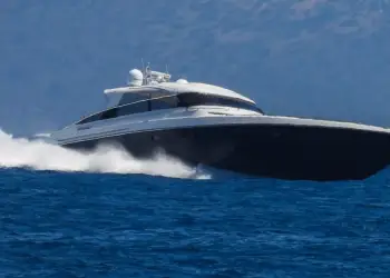 Arsyeja e papritur pse milionerët blejnë jahte