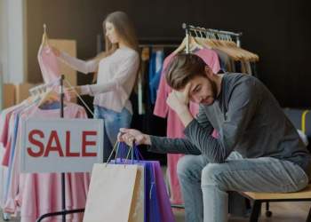Maksimumi që një mashkull mund të durojë në shopping është 26 minuta!