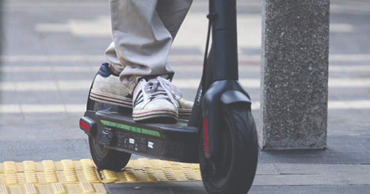 Merret vendimi! Ndalohet përdorimi në rrugë i monopatinave elektrike nga nesër!