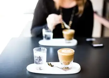 As Italia dhe as Kolumbia, ky është vendi ku konsumohet më shumë kafe në botë