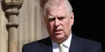 Princi Andrew merr vendimin të heqë dorë nga të gjitha titujt dhe nderimet e tij mbretërore