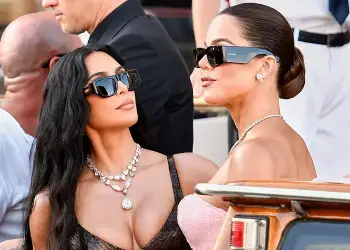 Ditëlindja e 45-të e Kim Kardashian nuk shkoi tamam siç ishte planifikuar, shkak bëhet torta