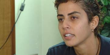 Akuzohet se është burrë, volejbollistja shpërthen në lot: Jam femër 100%