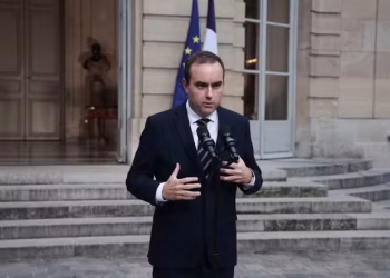 Një ditë më parë njoftoi përbërjen e qeverisë, jep dorëheqjen kryeministri francez Sebastien Lecornu