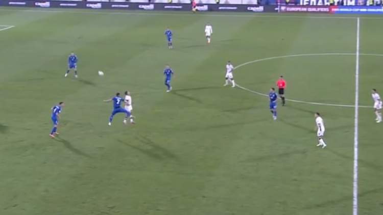 Ndeshja Serbi-Shqipëri/ Shënon gol Manaj, në minutën e parë shtesë në pjesën e parë