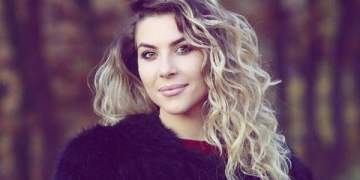 “Kam qenë tabelë qitje për pakënaqësi”/ Olta Boka flet për muzikën dhe mëmësinë