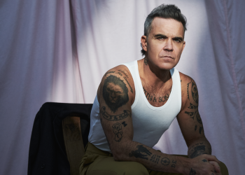 Robbie Williams rrëfen betejën me sindromën Tourette