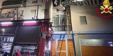 Tre të vdekur dhe dhjetëra të evakuuar pas një zjarri tragjik në Milano