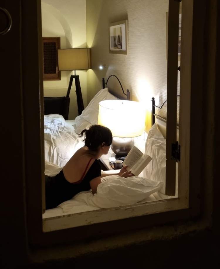 Studimi: Njerëzit që pëlqejnë të rrinë pa bërë gjë janë në fakt më të zgjuar se të tjerët