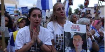 Lirohen pengjet e Hamasit, shtatë të parët janë në duart e ushtrisë izraelite