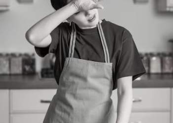 Gratë që nuk gatuajnë çdo ditë për burrat kanë martesë më të lumtur