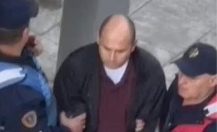 Vrasje në Komunën e Parisit: Picieri ther me thikë kuzhinierin pas një konflikti në lokal