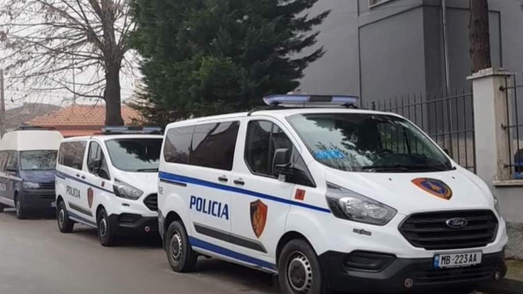 Tjetër ngjarje kriminale në vend, vritet me thikë 42-vjeçari në kalanë e Beratit