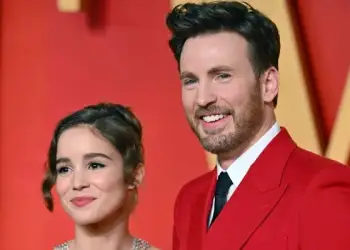 Chris Evans dhe Alba Baptista mirëpresin fëmijën e tyre të parë