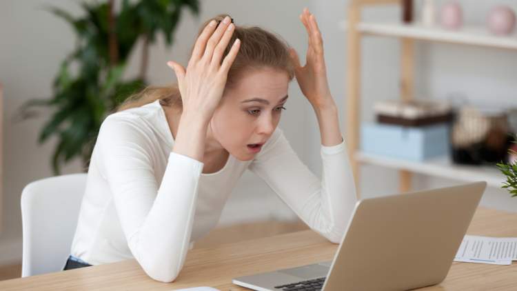 Hulumtimet tregojnë se t’u përgjigjesh mesazheve të punës pas orarit të shkurton jetën!