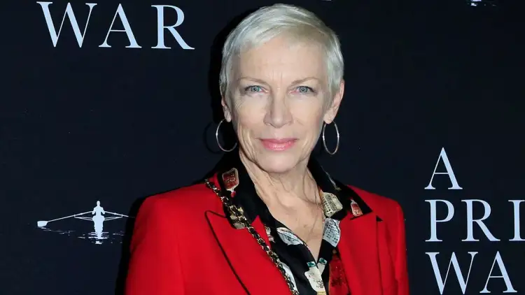 Annie Lennox u diagnostikua me ADHD në moshën 70 vjeçare. Cilat janë shenjat e çrregullimit tek të rriturit?