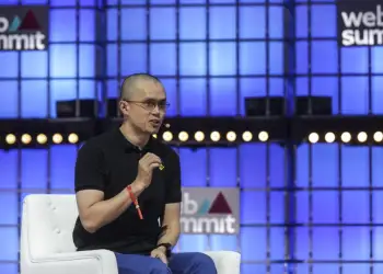 Themeluesi i Binance, bursës më të madhe të kriptomonedhave mori një falje nga Trump