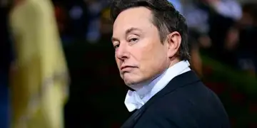 Paketa e pagave të Elon Musk ndez debat, Tesla përballet me kritika të forta
