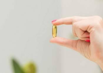 Studimi: Vitamina D3 mund të ngadalësojë plakjen biologjike!