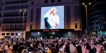 Shfaqje pa leje? Rosalía përballet me gjobë deri në 600 mijë euro në Spanjë