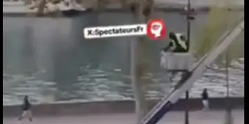 “Po ikin, policia është këtu”/ Videoja tregon autorët e dyshuar të grabitjes në Luvër duke u larguar me një vinç