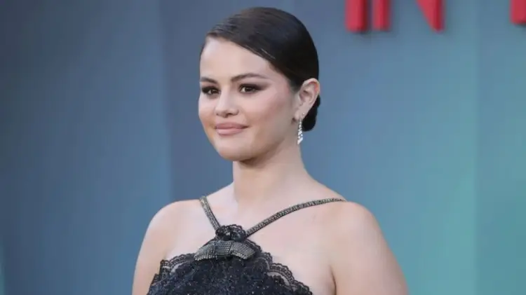 Pse Selena Gomez zgjedh shpesh të largohet nga rrjetet sociale?