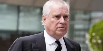 “Andrew solli 40 prostituta në katër ditë në një hotel në Tajlandë”/  Zbulime të reja nga një historian britanik