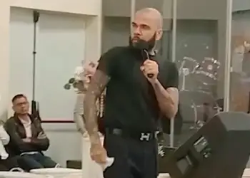Dani Alves lirohet nga burgu dhe bëhet predikues: Bëra një marrëveshje me Zotin
