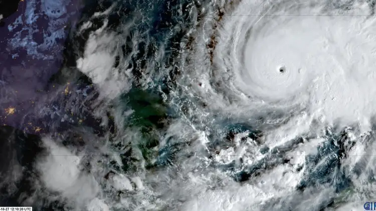 Uragani më i fortë në dekada kërcënon Xhamajkën dhe Kubën, paralajmërime për përmbytje dhe fatkeqësi